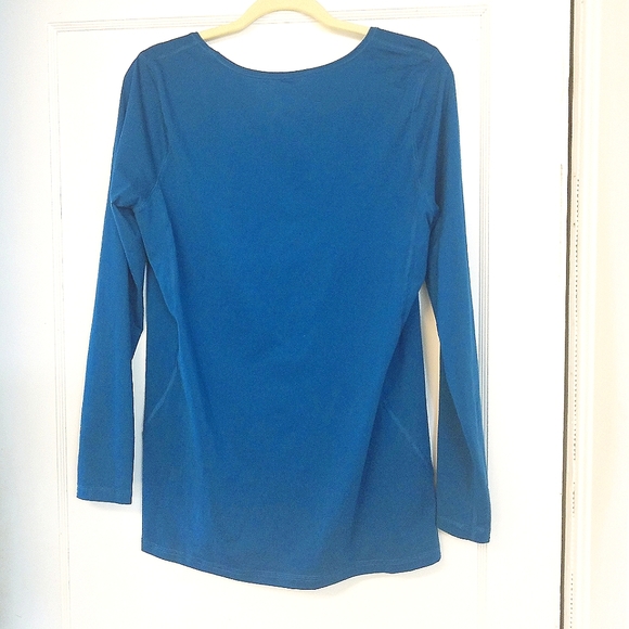 Lands' End Performance Top - Picture 2 of 3